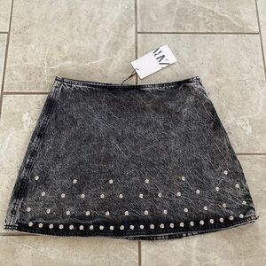 Zara NWT Grey Acid Wash Silver Circle Stud Denim Mini